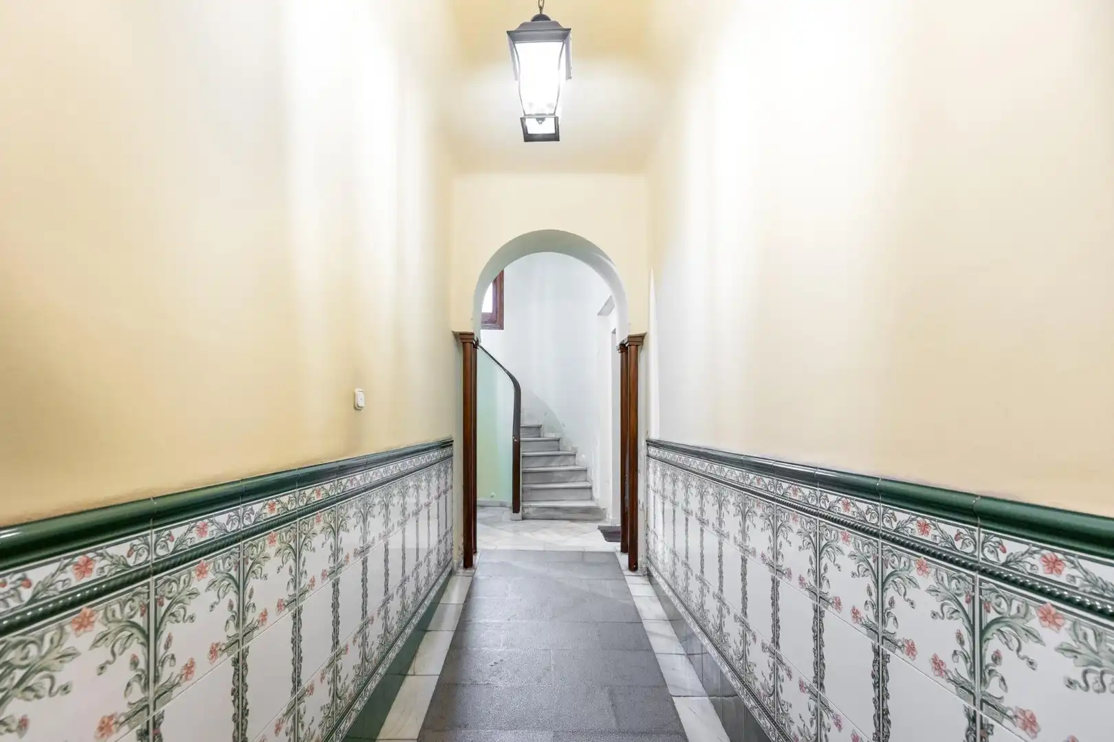 Flat for sale in Granada  with Air Conditioner, Heating and Parquet flooring