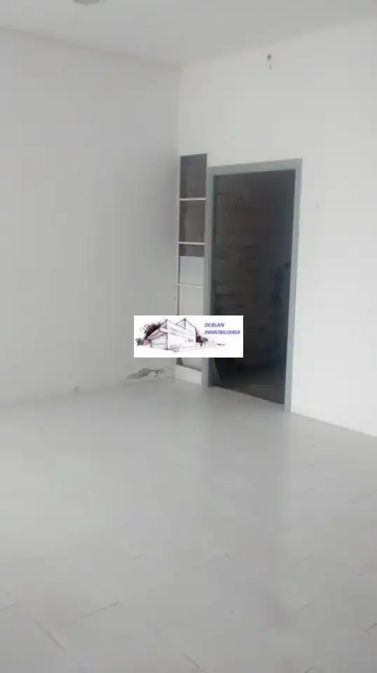 Commercial properties for rent in Cangas 