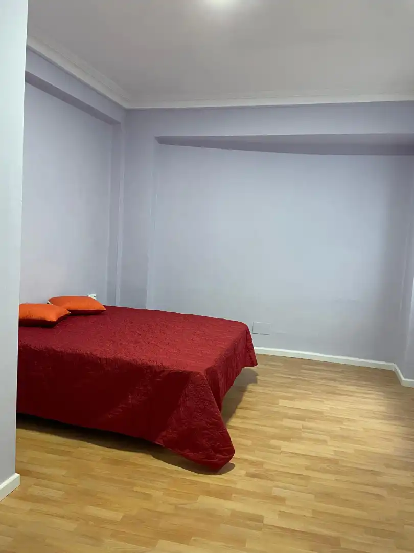 Habitación de Piso en venta en Oliva con Amueblado y Alarma