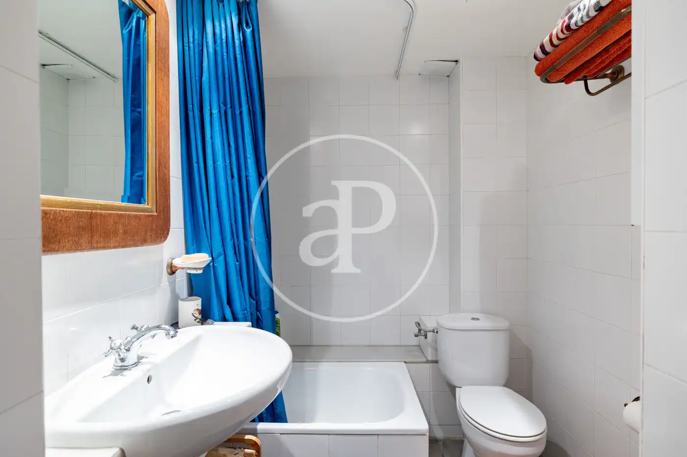 Bany de Pis en venda en Barcelona amb Aire condicionat, Calefacció i Terrassa