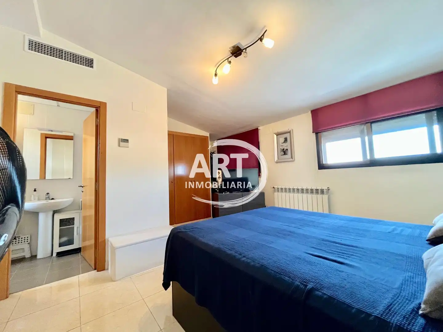 Garten von Einfamilien-Reihenhaus zum Verkauf in San Antonio de Benagéber mit Klimaanlage, Heizung und Terrasse