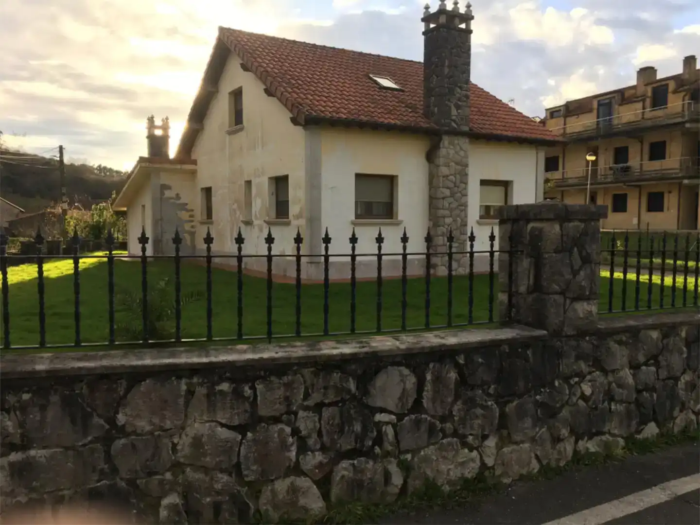 Vista exterior de Casa o chalet en venta en Udías con Balcón