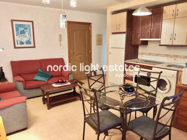 Piso en Alquiler en Avda Pescia - Ctra de Frigiliana