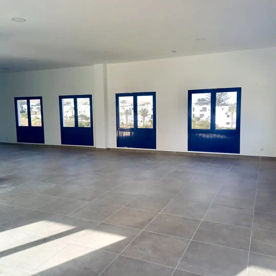 Geschaftsraum zur Miete in Teguise mit Terrasse