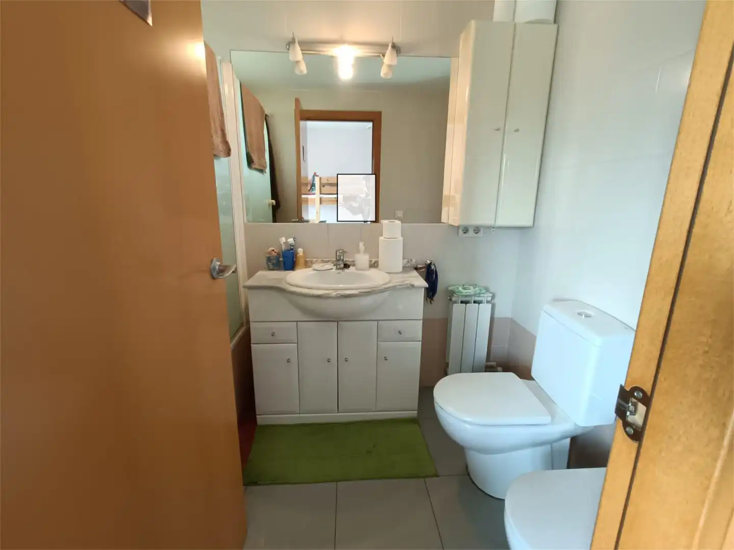 Baño de Piso en venta en Rubí con Calefacción, Horno y Balcón