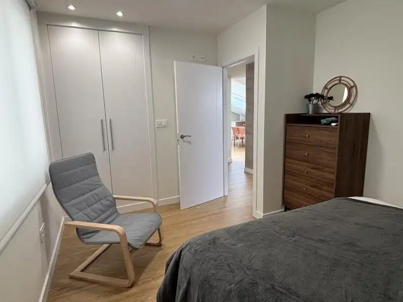 Schlafzimmer von Dachboden zur Miete in Ortigueira, A Coruña