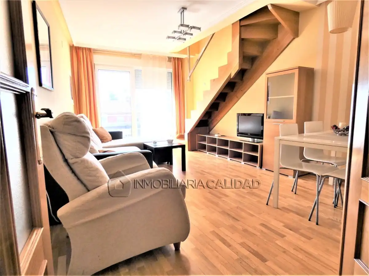 Living room of Flat for rent in Burgos  with Heating, Terrace and Furnished