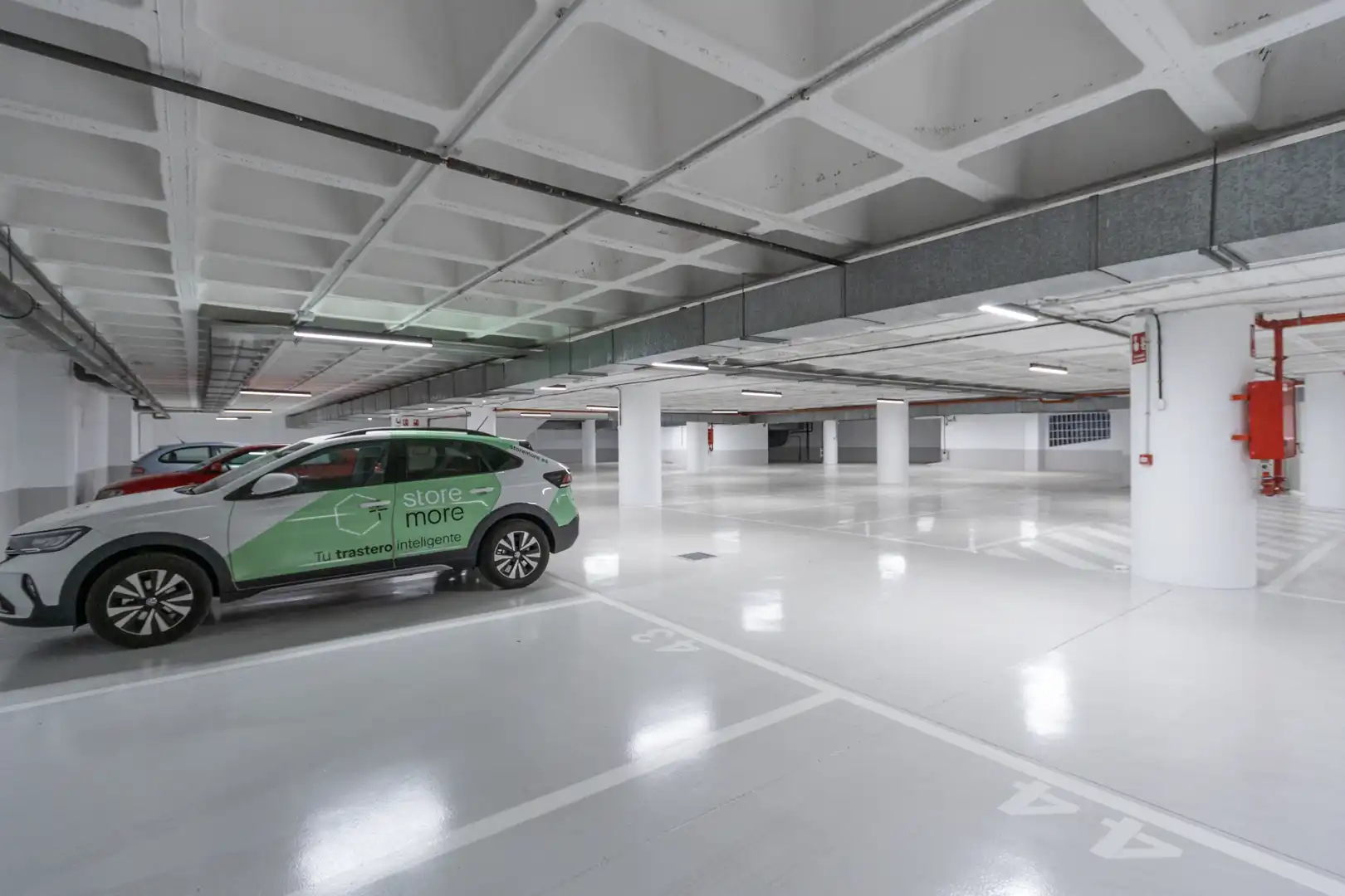 Parking of Garage for rent in Madrid  with Alarm