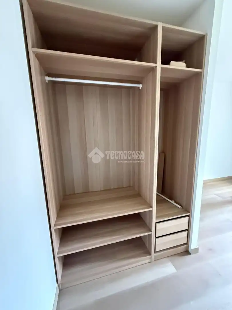 Schlafzimmer von Wohnung zur Miete in Camas mit Terrasse und Abstellraum