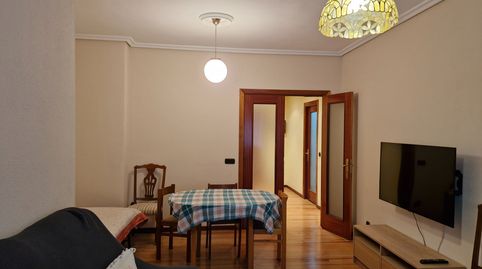 Foto 4 de Piso de alquiler en Mauricio Valdivielso Plaza, San Cristóbal, Vitoria - Gasteiz