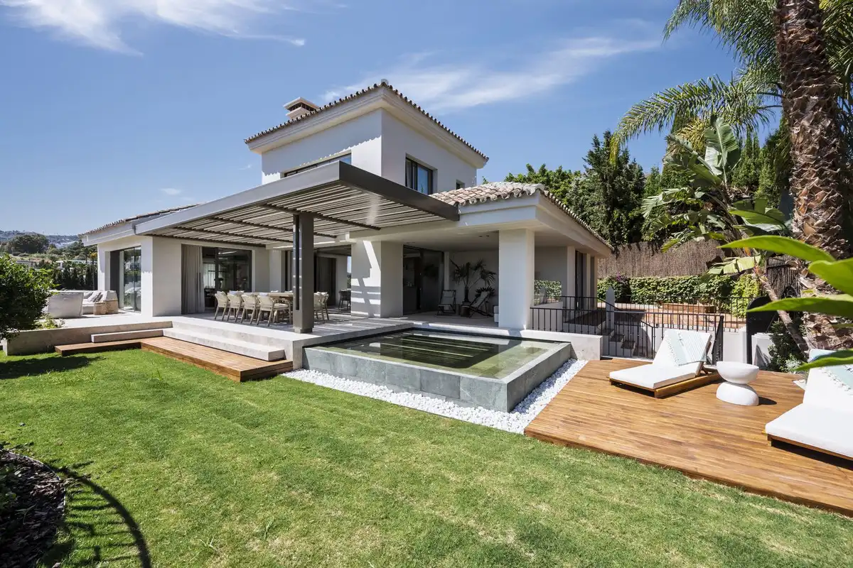Xalet amb piscina en venda a Nueva Andalucía, imagen 2
