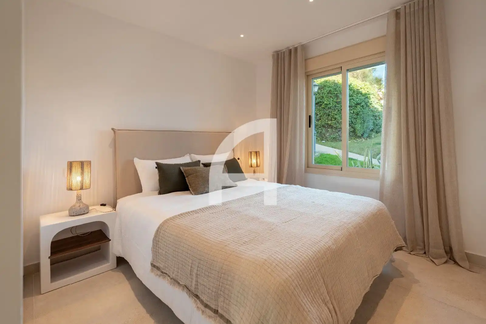 Habitación de Piso en venta en Marbella con Aire acondicionado, Calefacción y Terraza