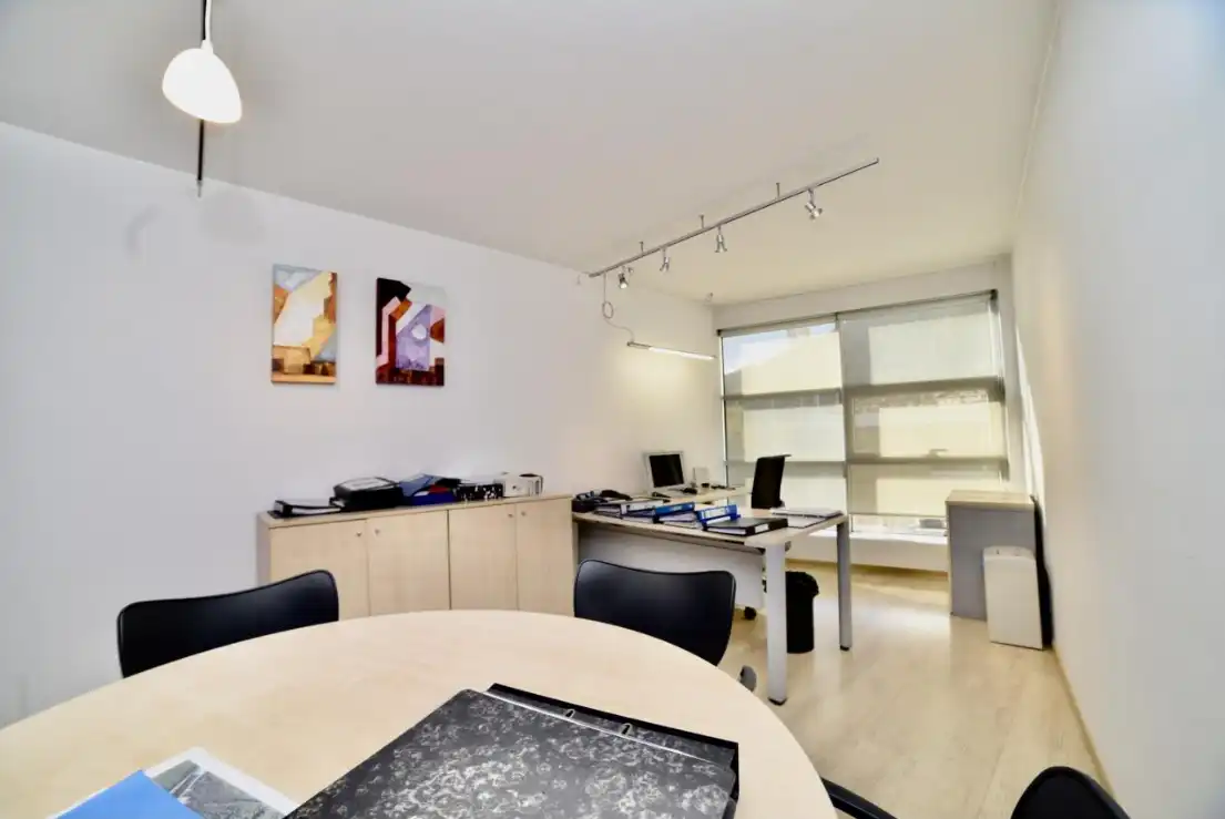 Büro mit Aufzug zur Miete in Centro