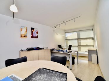 Büro mit Aufzug zur Miete in Centro