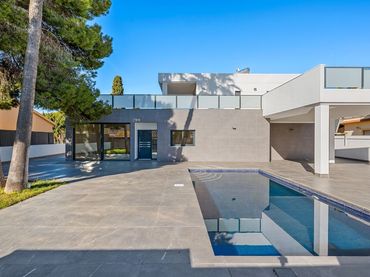 Xalet amb piscina en venda a Orihuela Costa