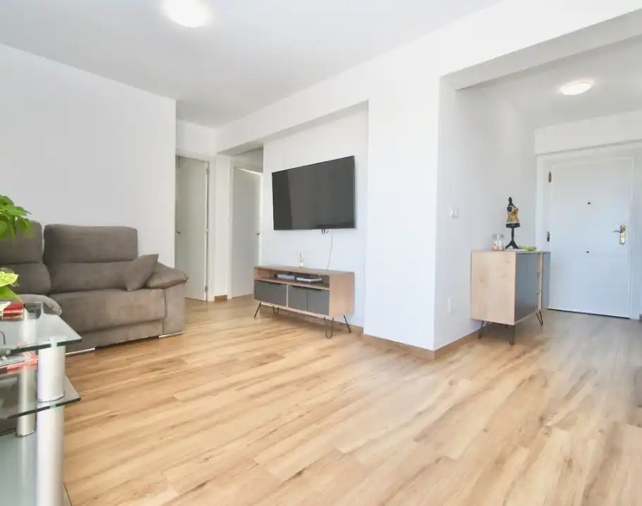 Piso con terraza en venta en Puerto Marina, imagen 5