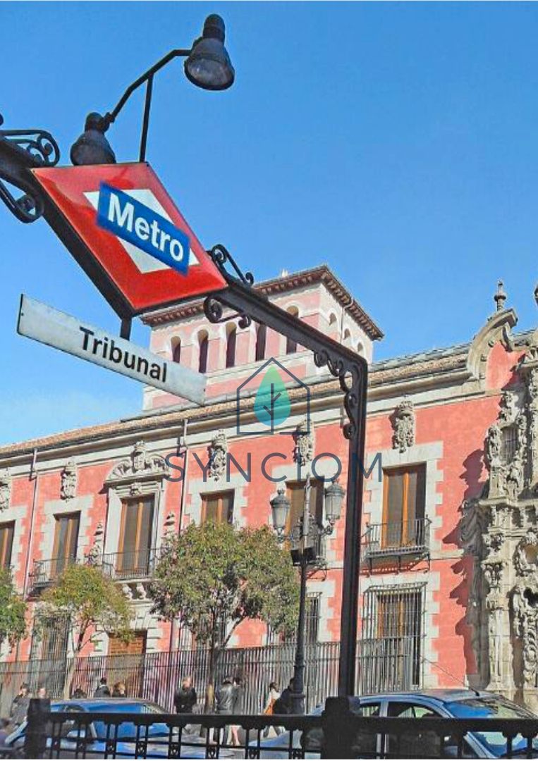 Exterior view of Garage for sale in  Madrid Capital