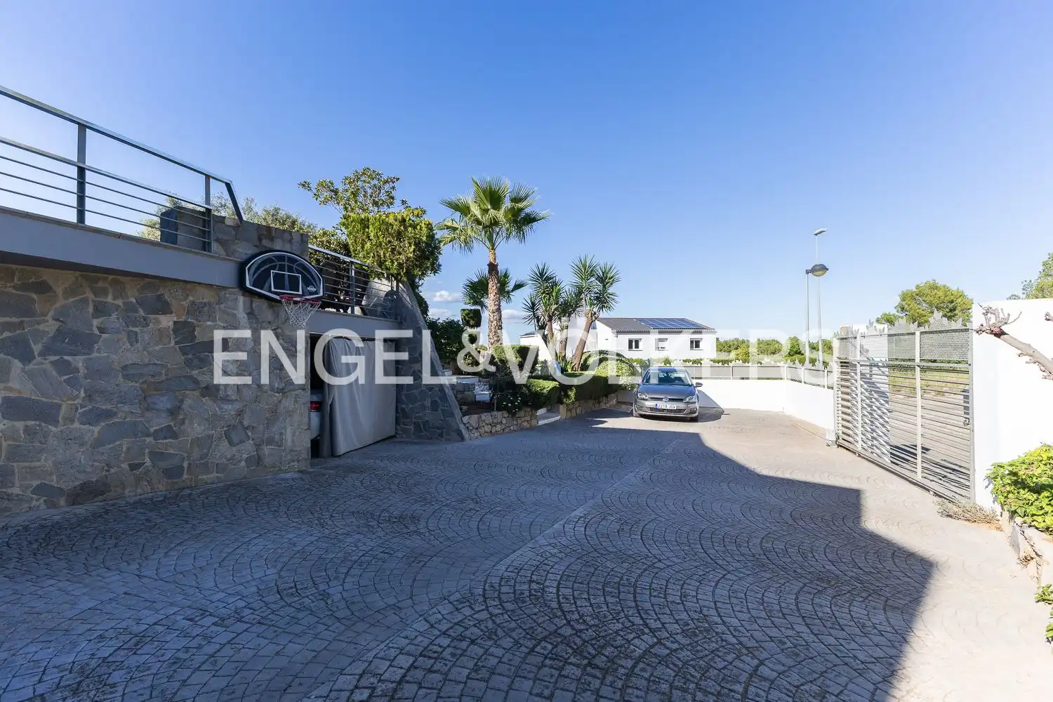 Exterior view of Houses for sale in Carcaixent  with Air Conditioner, Heating and Private garden