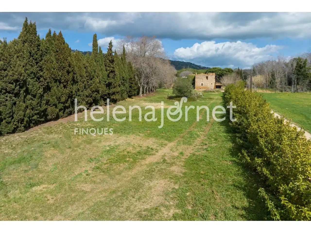 Country house zum Verkauf in Castell d'Aro, Platja d'Aro i s'Agaró mit Privatgarten