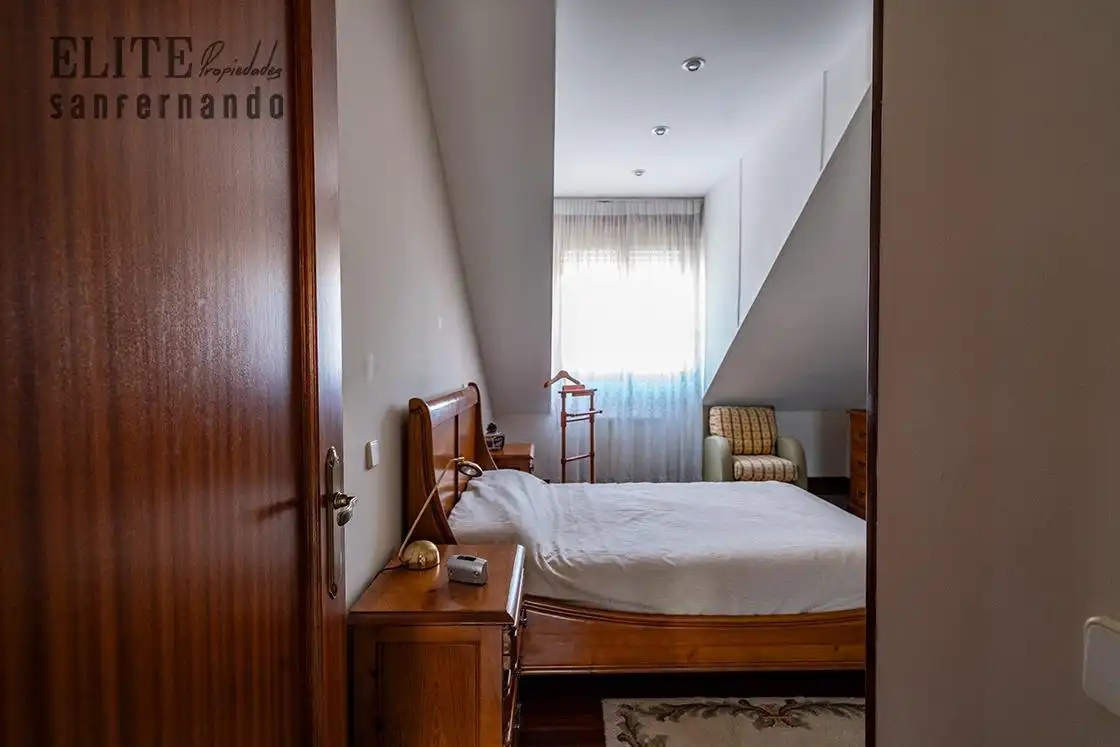 Habitación de Casa o chalet en venta en Santander con Calefacción, Jardín privado y Parquet