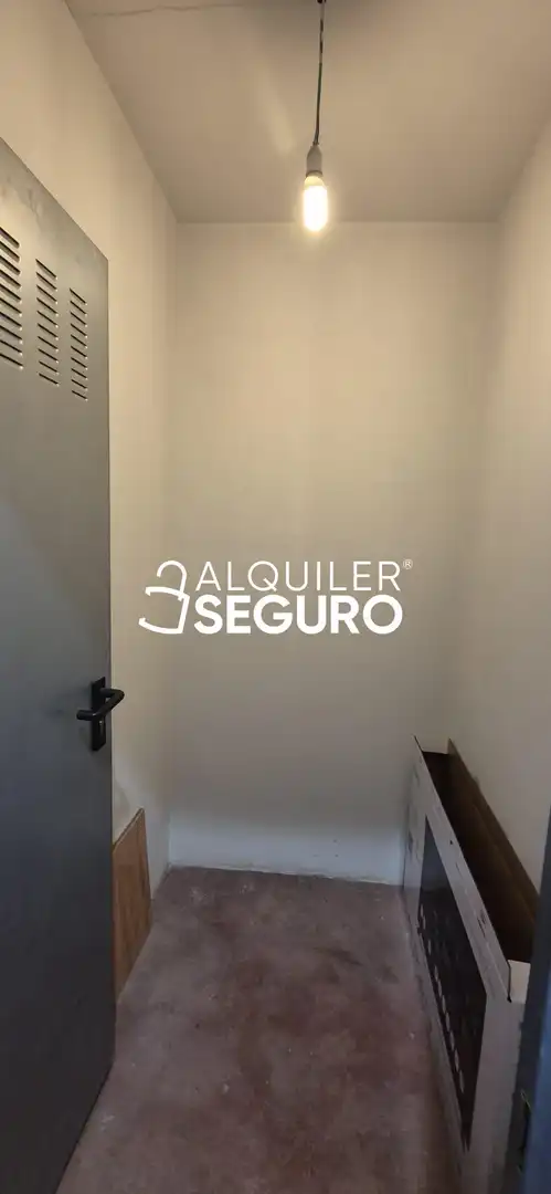Loft zur Miete in Oviedo  mit Klimaanlage, Heizung und Abstellraum