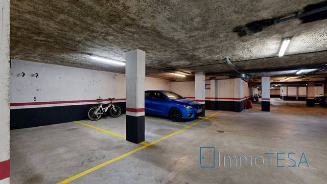 Garaje en Venta en Can Serra