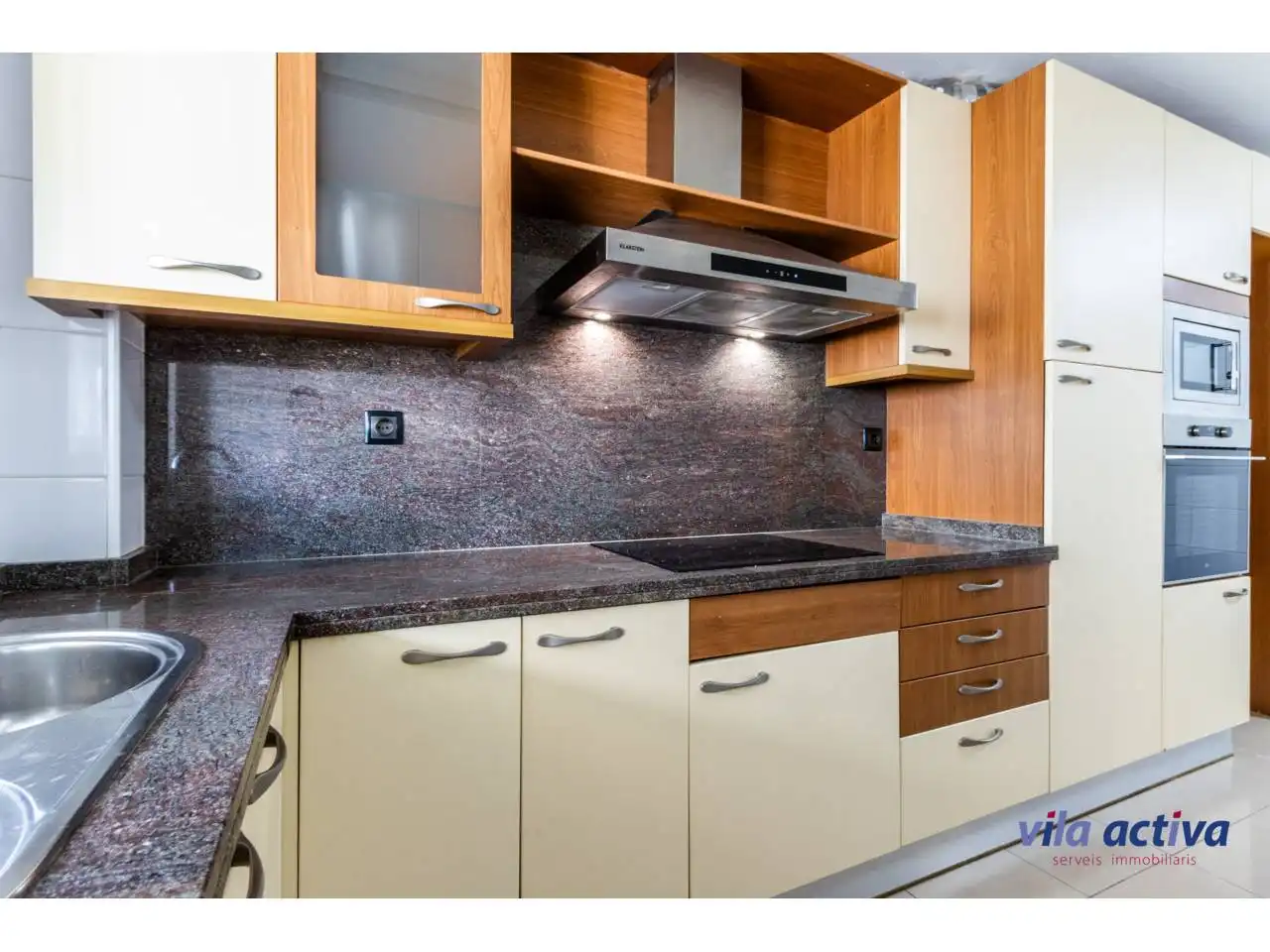 Cocina de Piso en venta en Terrassa con Aire acondicionado, Calefacción y Parquet