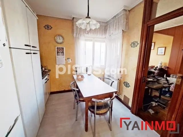 Flat for sale in Zaramaga