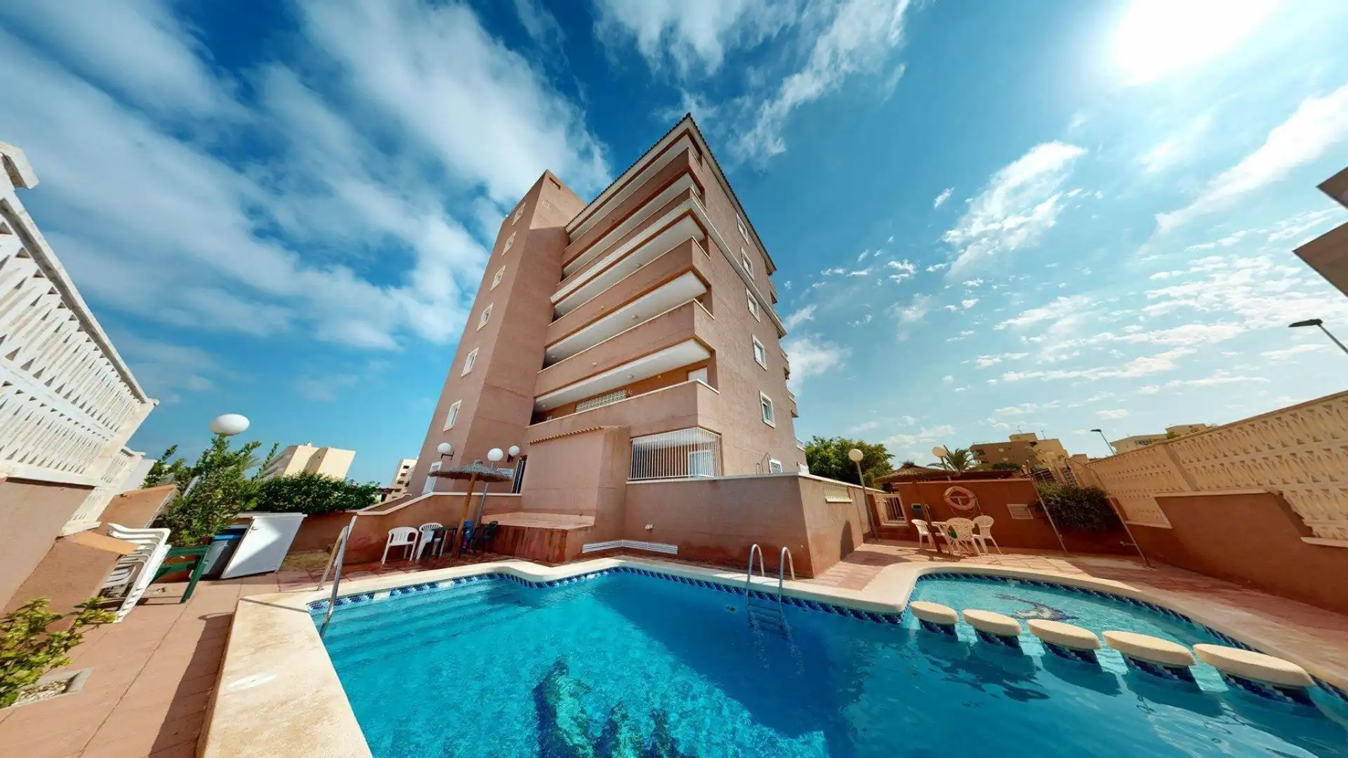 Apartamento en venta en Calle GIJON, Ciutat Esportiva