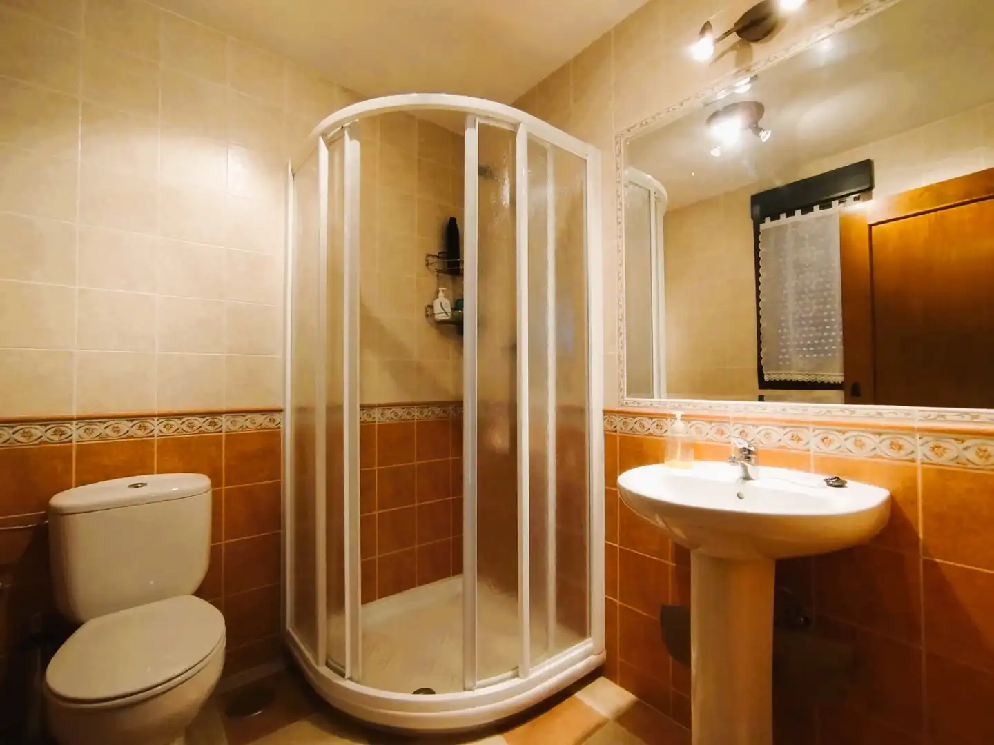 Bathroom of Land for sale in Escalona