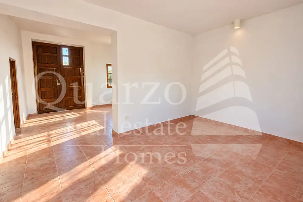 Casa amb jardí en venda a Carrer Lici, imagen 2