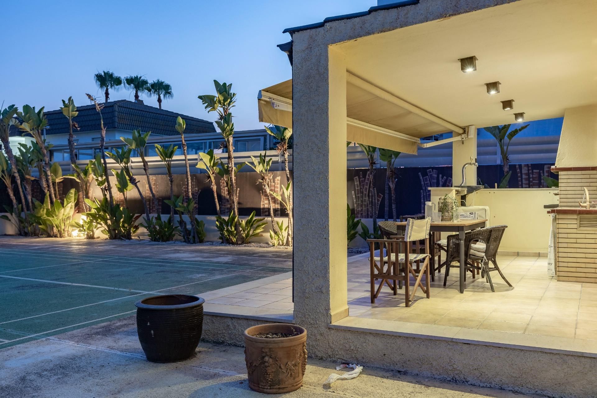 Terrace of House or chalet for sale in Chilches / Xilxes  with Air Conditioner, Private garden and Terrace