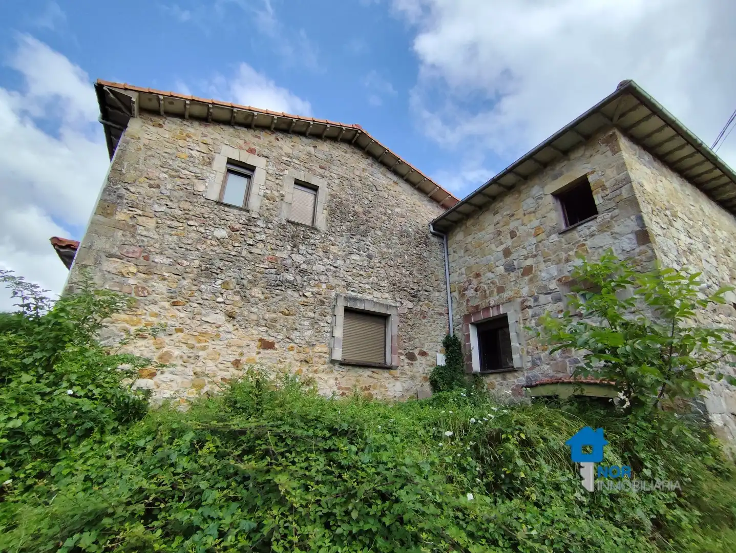 Vista exterior de Casa adosada en venta en Bareyo con Terraza y Trastero