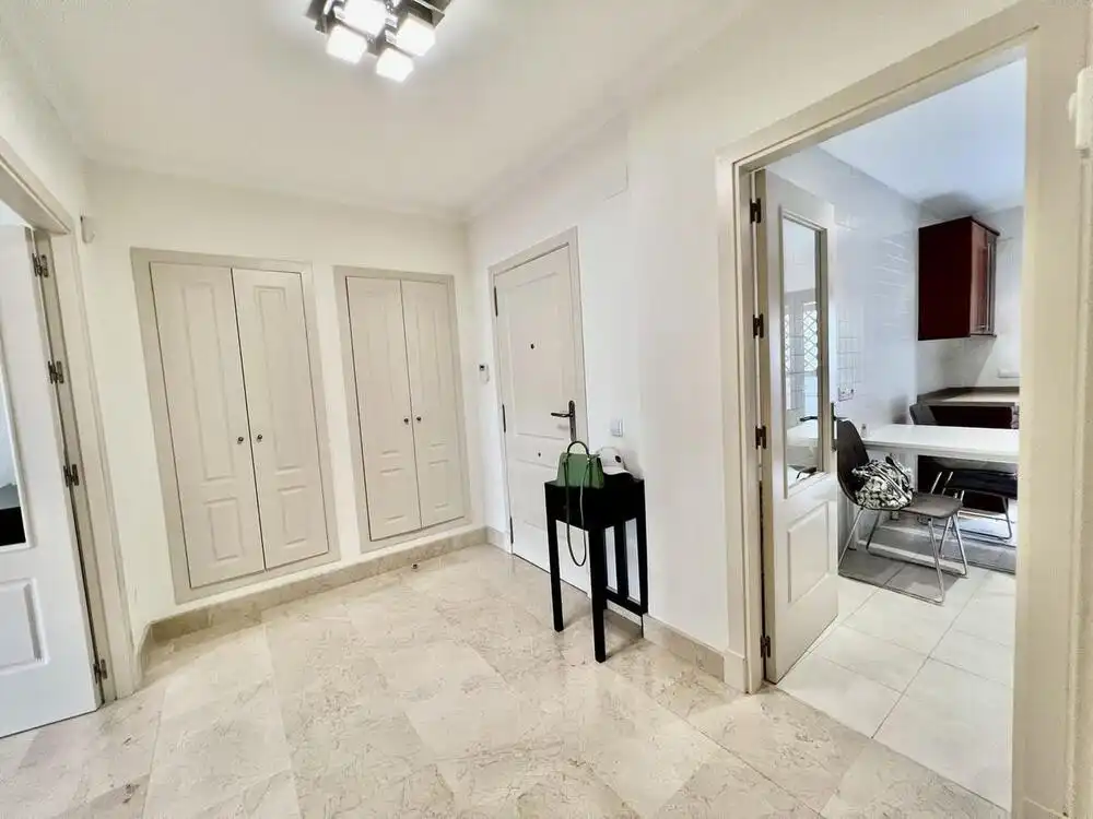 Ground floor for rent in Marbella  with Air Conditioner, Private garden and Terrace
