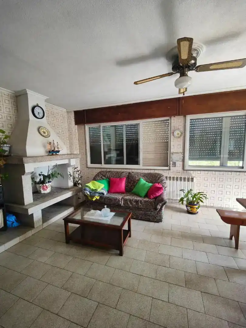 Sala d'estar de Casa o xalet en venda en O Carballiño   amb Balcó