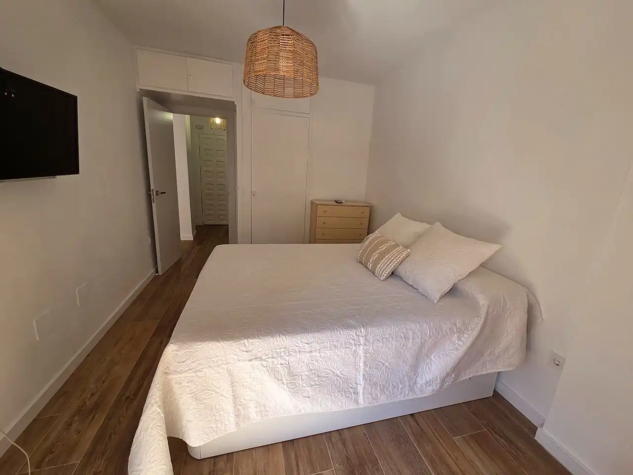 Apartamento con piscina en alquiler en Torre del Mar, imagen 8