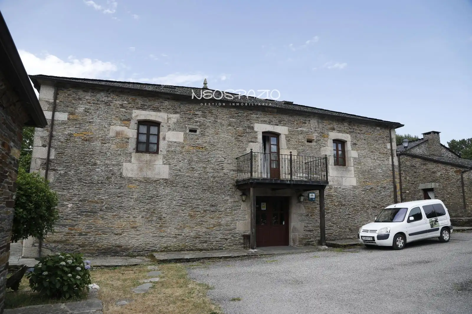 Vista exterior de Casa o chalet en venta en Castroverde con Calefacción y Amueblado