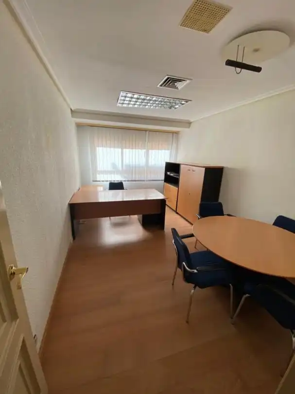 Büro mit Aufzug zur Miete in Calle General Vara de Rey, imagen 12