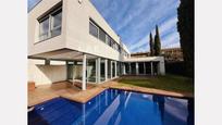 Exterior view of House or chalet to rent in Sant Cugat del Vallès  with Air Conditioner, Heating and Private garden