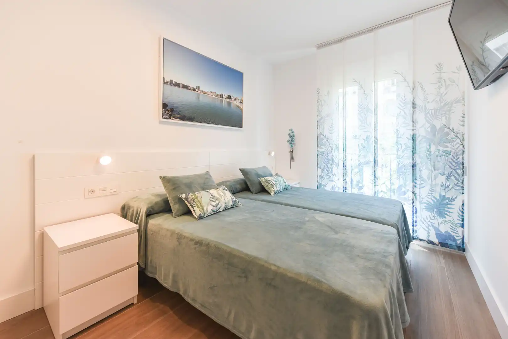Schlafzimmer von Wohnung zur Miete in Fuengirola mit Klimaanlage, Heizung und Privatgarten