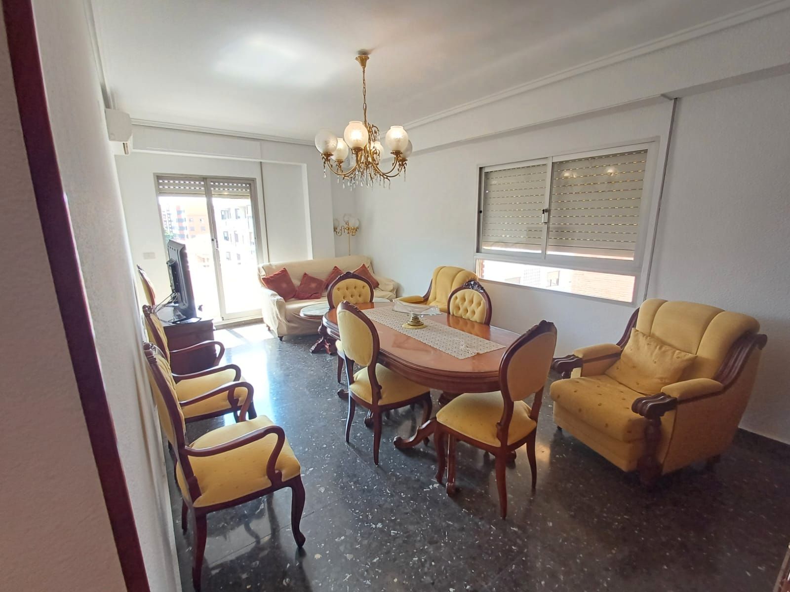 Dining room of Flat for sale in Benetússer  with Air Conditioner, Oven and Washing machine