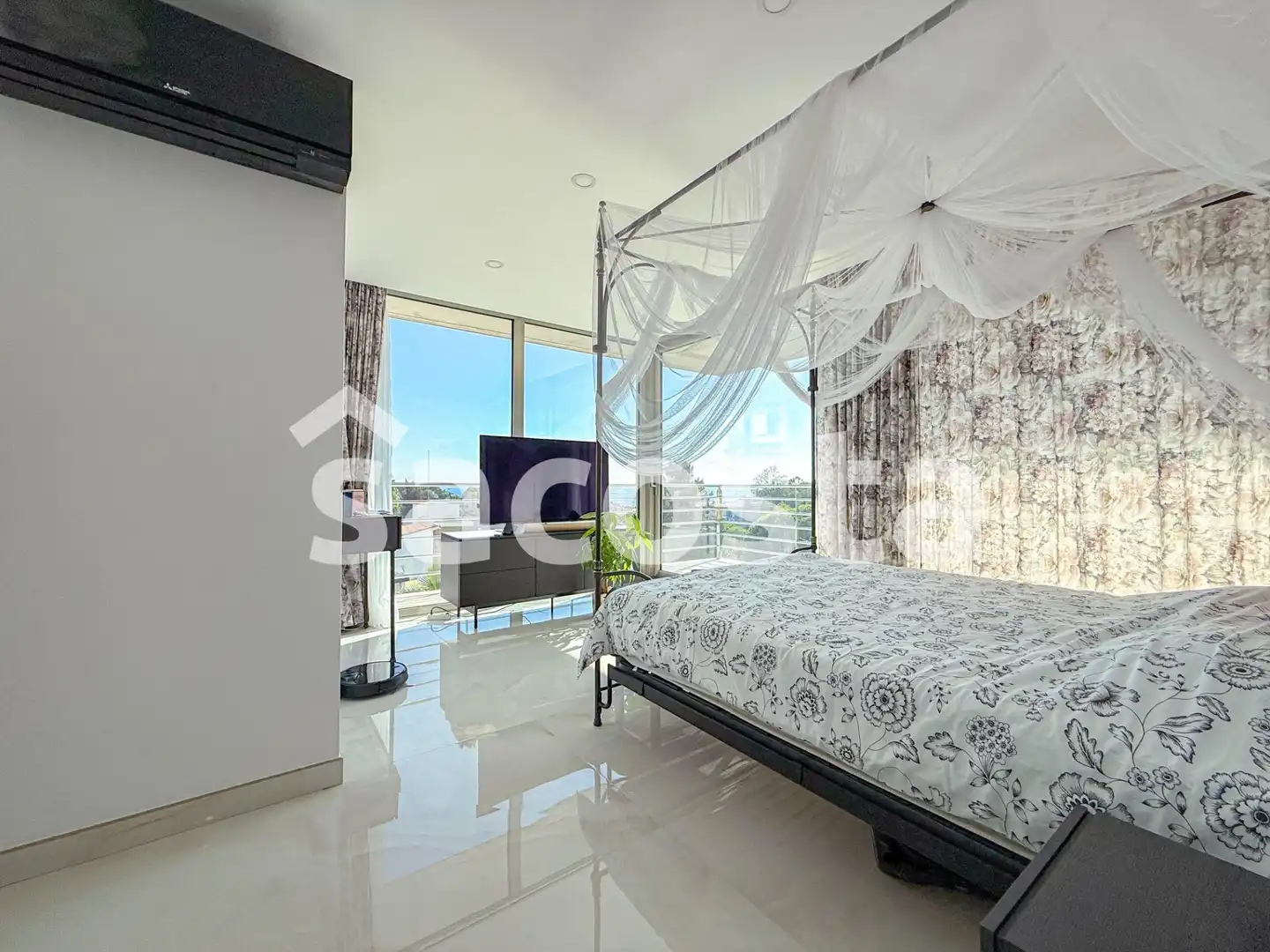 Dormitori de Casa o xalet en venda en Lloret de Mar amb Aire condicionat, Jardí privat i Terrassa