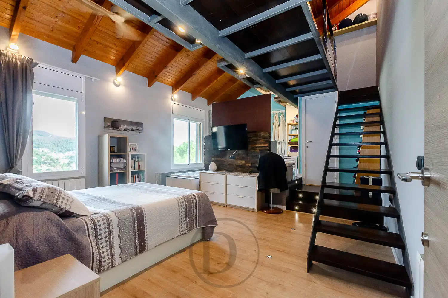 House with pool for sale in Carrer Venècia, imagen 11