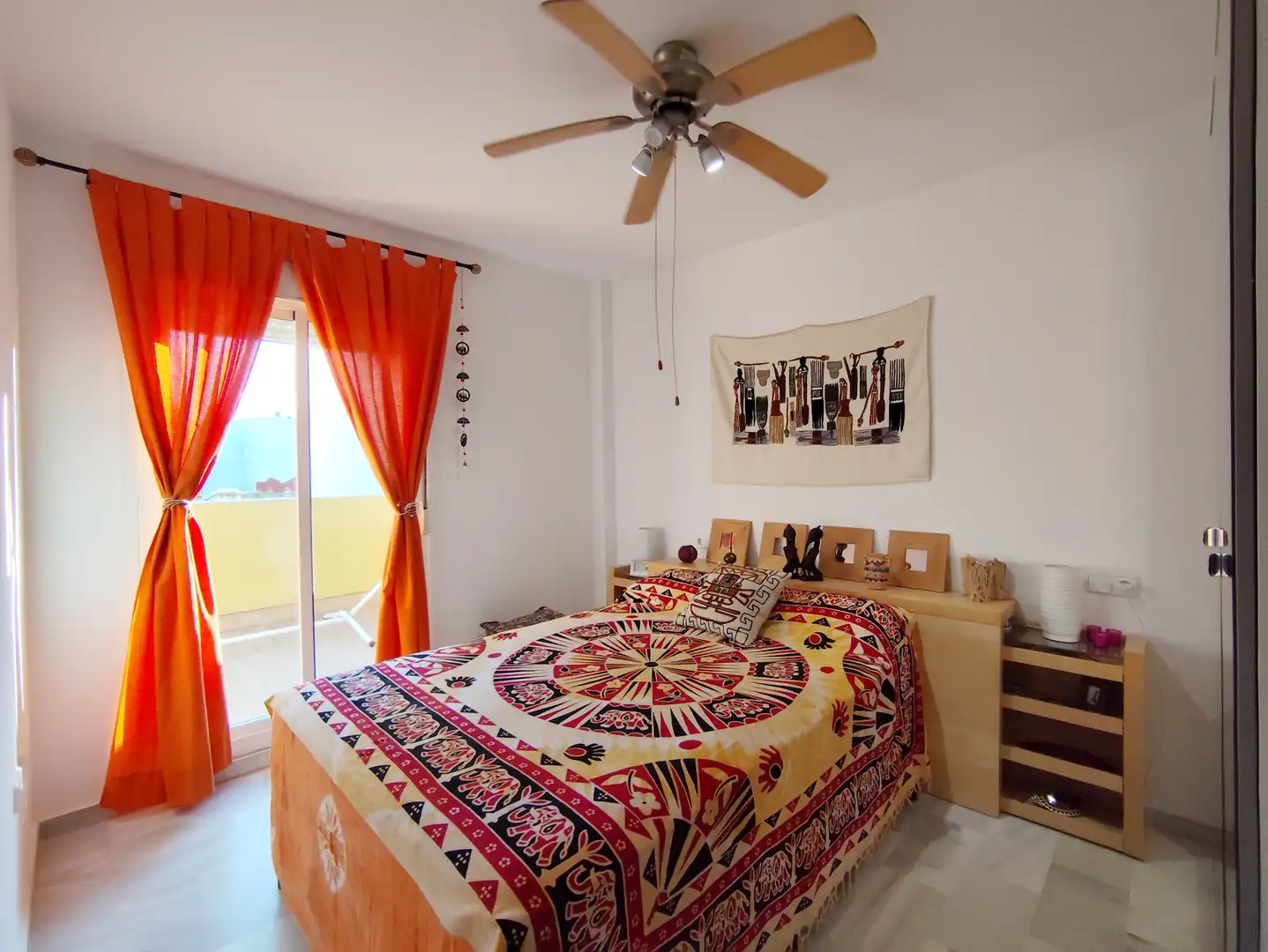 Schlafzimmer von Dachboden zur Miete in Sanlúcar de Barrameda mit Klimaanlage, Heizung und Terrasse