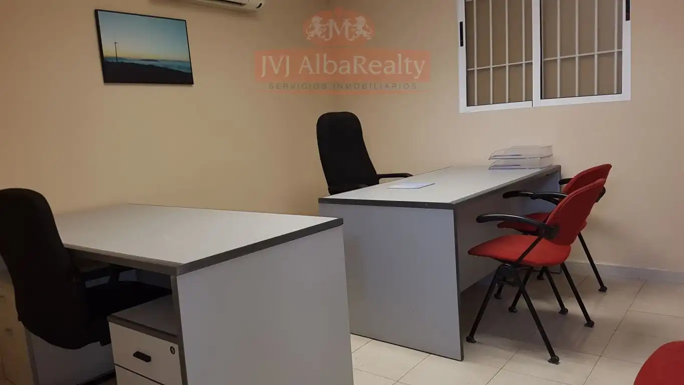 Büro zur Miete in Albacete mit Klimaanlage und Möbliert