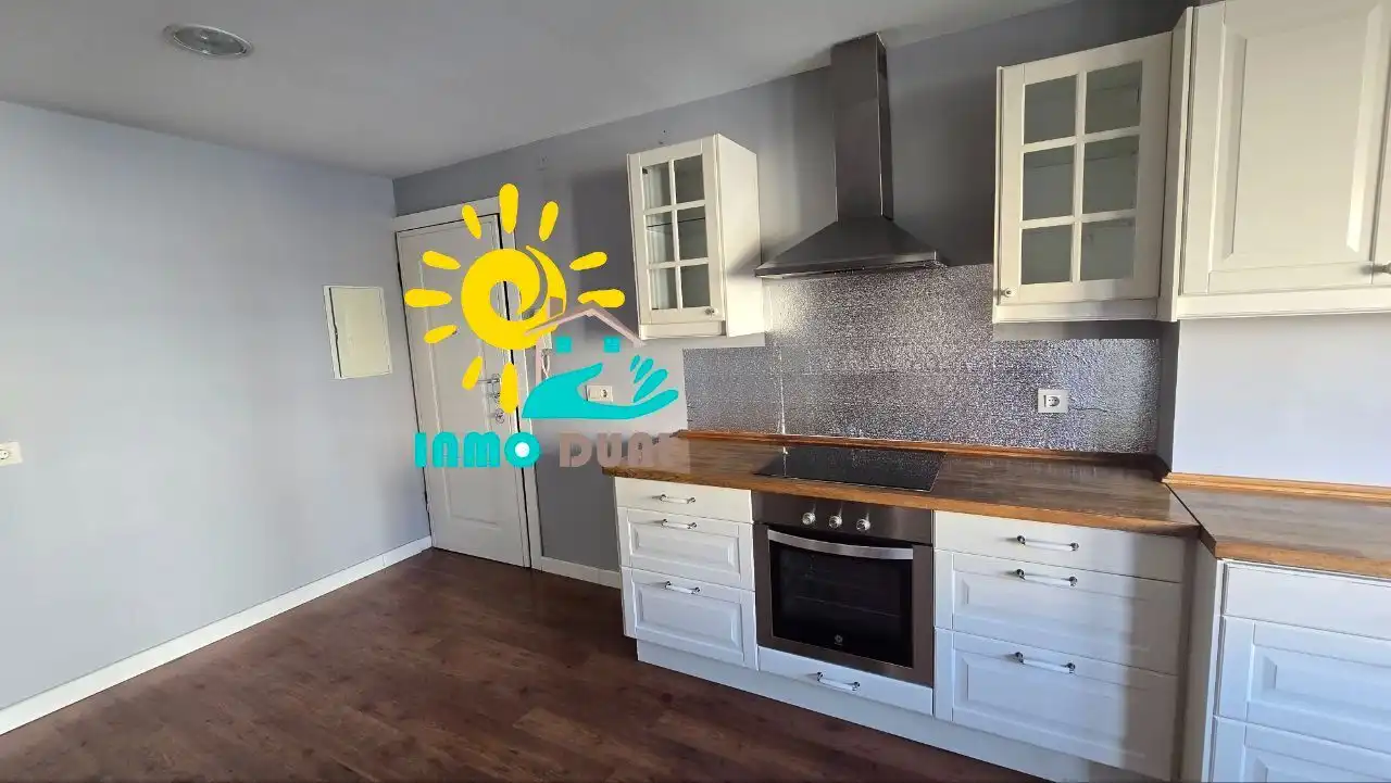 Kitchen of Flat for sale in Badajoz  with Air Conditioner, Heating and Terrace