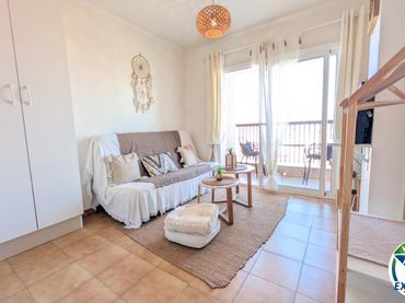 Studio mit Balkon zum Verkauf in Carrer Muga-Delta
