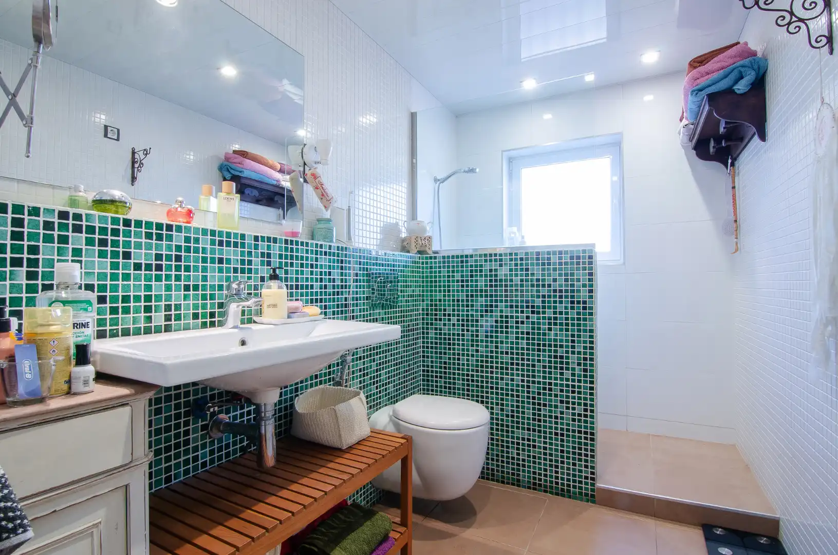 Bathroom of Houses for sale in Santa Eulàlia de Ronçana  with Air Conditioner, Private garden and Terrace
