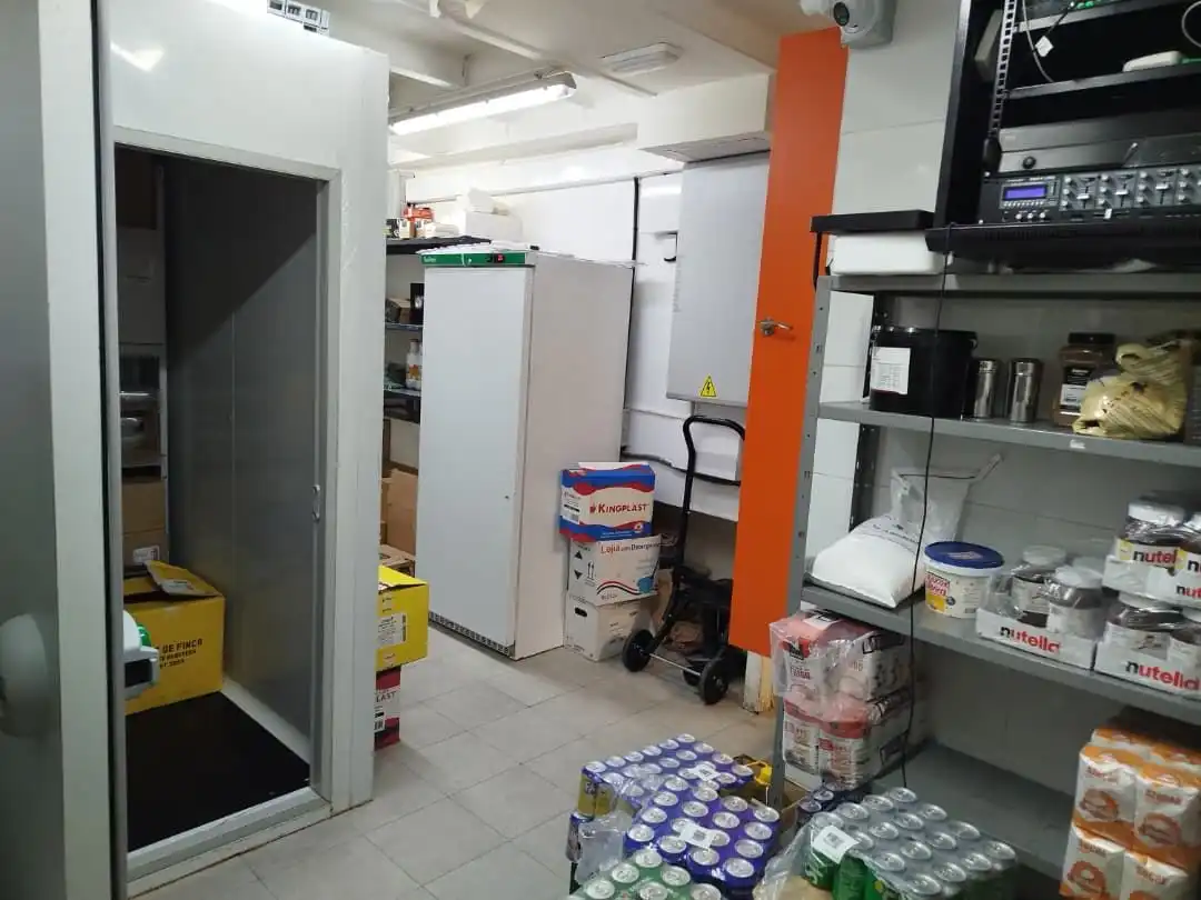 Business premises for transfer in calle la via 53, imagen 6