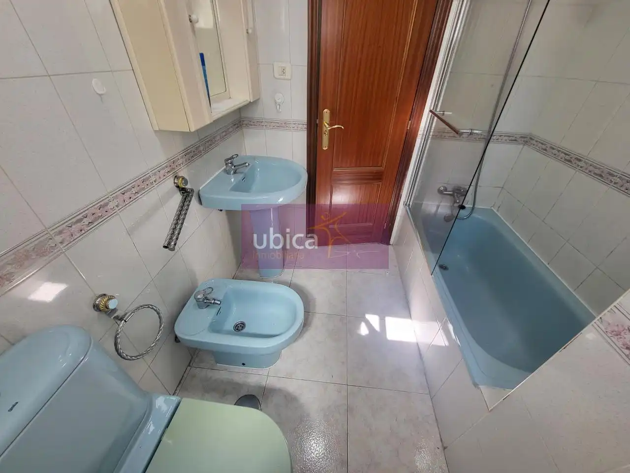 Baño de Piso en venta en Vigo  con Calefacción, Parquet y Terraza